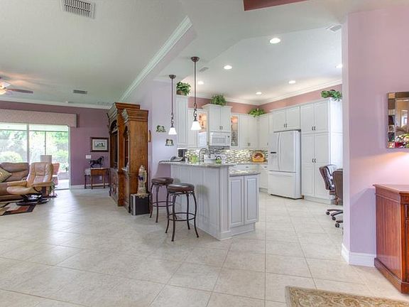 4th image of 5111 Indian Shores Pl