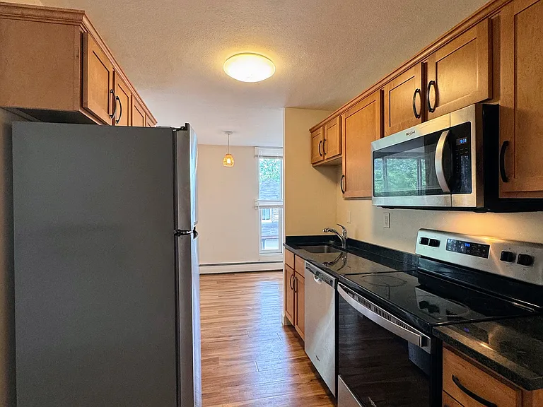 405 6th Ave SE #309 — Photo 6