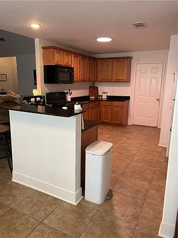 700 Lakeview Ln — Photo 13
