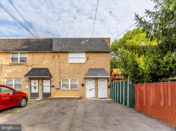 5824 Hegerman St, Philadelphia, PA 19135