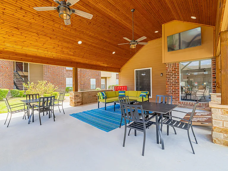 Patio 01