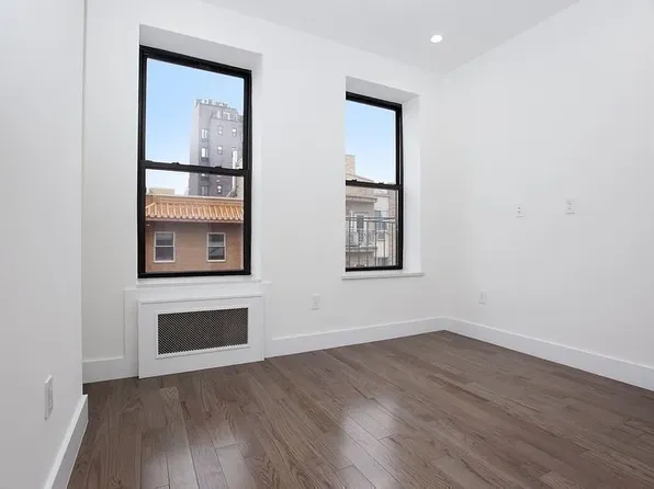 19 Eldridge Street 9 image 1 of 3