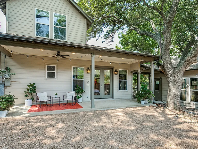 242 E Elmview Pl — Photo 25
