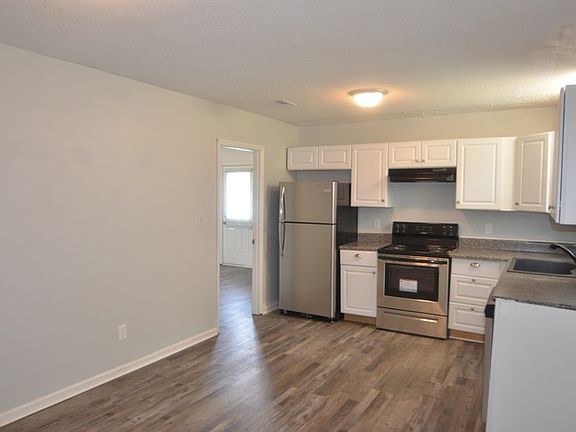 4th image of 2649 Teakwood Dr