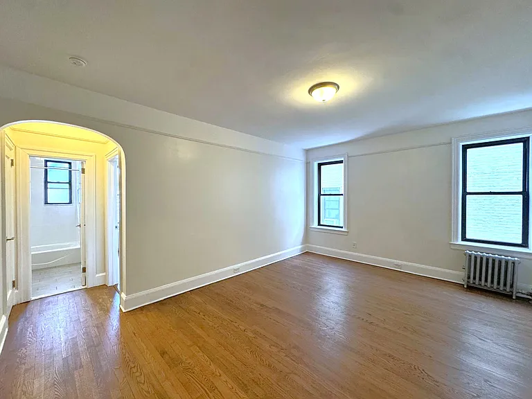 2203 Harman St #B2 — Photo 5