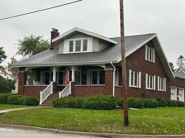 1100 Davitt St, Sault Sainte Marie, MI 49783