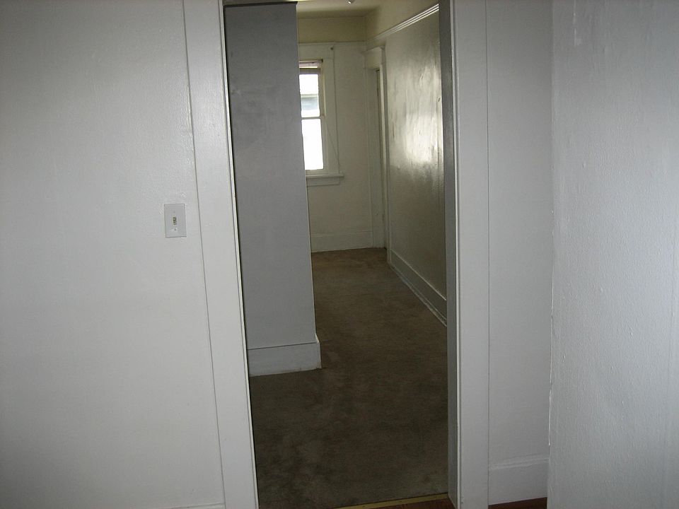 2nd image of 3723 S Thompson Ave