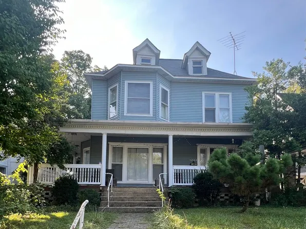 1242 Chestnut St, Bowling Green, KY 42101