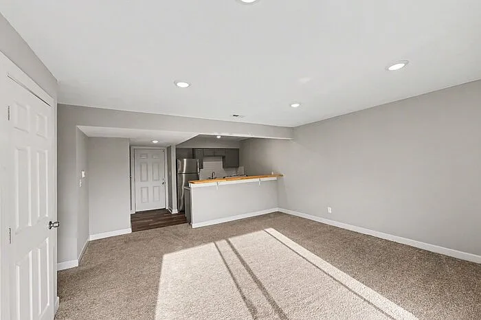 1 bed, 1.0 bath, $935 — Photo 4