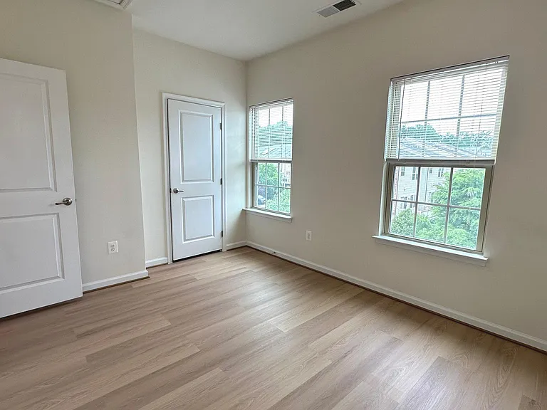 7343 Old Calvary Rd — Photo 27