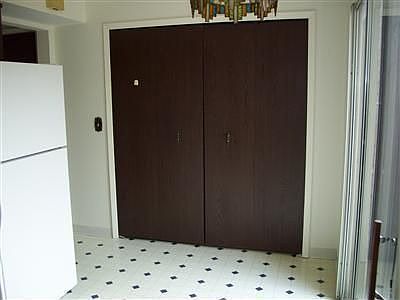 5th image of 3702 Glenbar Ct #I-14