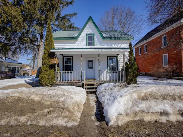 101 John St E, North Huron, ON N0G 2W0