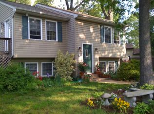 545 Old Stage Rd, Glen Burnie, MD 21061