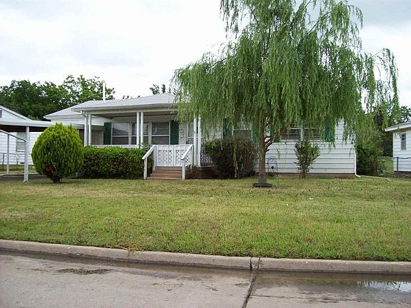 2nd image of 2211 NW 23rd St
