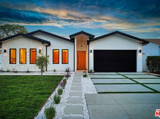 13944 Addison St, Sherman Oaks, CA 91423