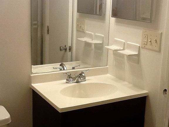 4th image of 101 W Cypress Ct