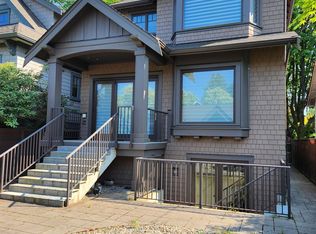 2295 W Broadway Ave #13, Vancouver, BC V6K 2E4