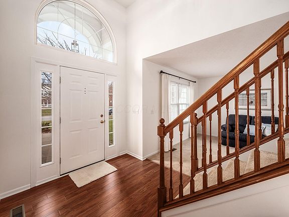 3rd image of 2126 Mayflower Cir