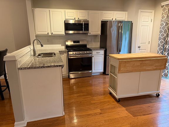 5th image of 3810 Timbercreek Cir