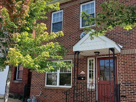2nd image of 90 Pennington Ave
