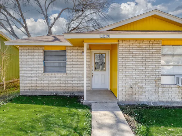 509 PEREZ ST, Uvalde, TX 78801