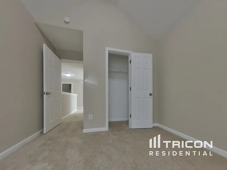 2640 Thunder Basin Way — Photo 10