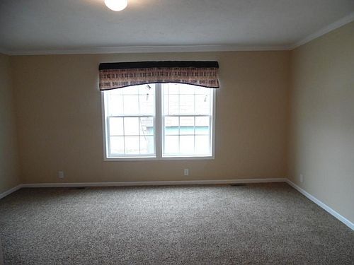 1st image of 29320 Maple Dr