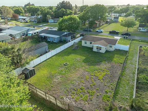 2nd image of 90 Stephenson Dr