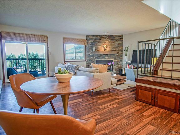 4th image of 56 Cove Blvd #F8