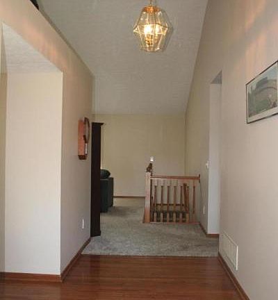 4th image of 2855 Pheasant Field Dr