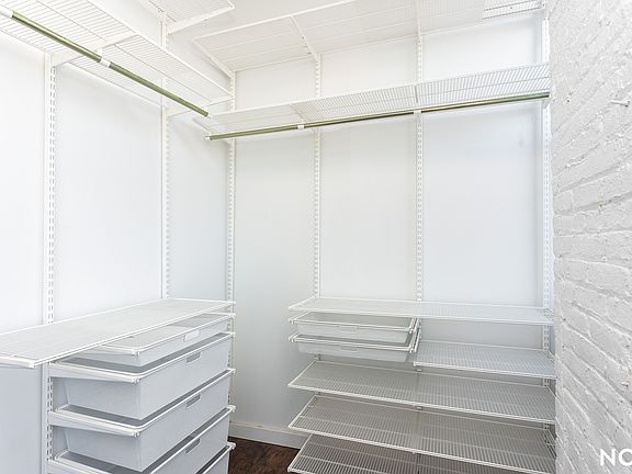 3rd image of 1085 Willoughby Ave APT 305