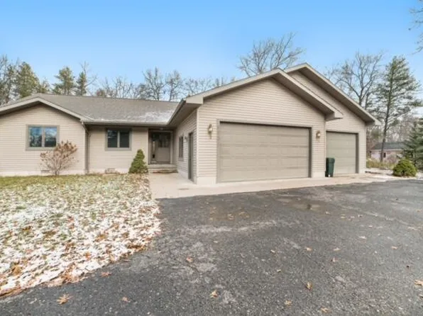 6858 Oak Hill St, Indian River, MI 49749