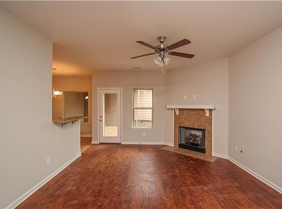 2nd image of 2259 Cason Ln