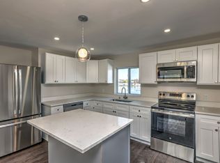 800 Quinnipiac Ave #2, New Haven, CT 06513