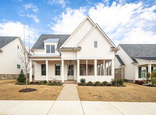 2120 Greenbrier Lakes Blvd N, Piperton, TN 38017