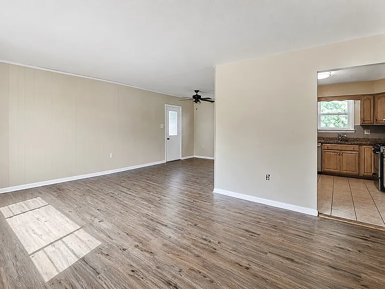 11312 Old Fort Rd — Photo 3