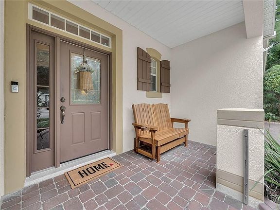 3rd image of 1602 Victoria Gardens Dr