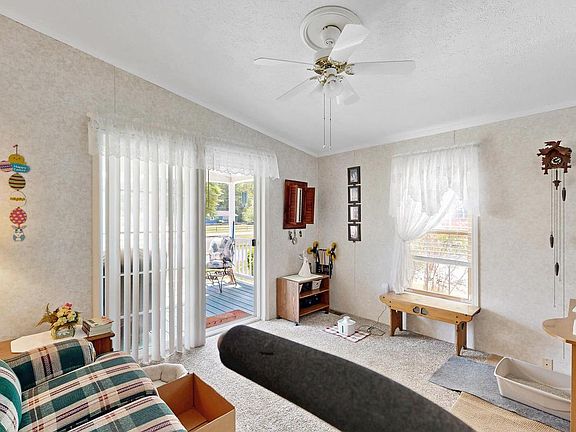 4th image of 34786 Breakers St