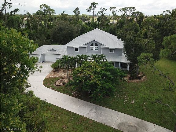 3rd image of 15801 Triple Crown Ct