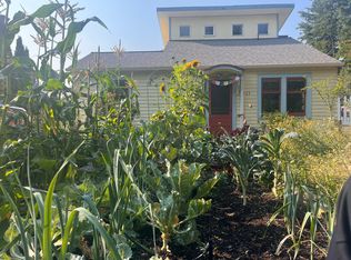 923 19th St #C, Pt Townsend, WA 98368