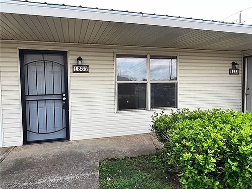 Sunset Drive 1233 Photo 1