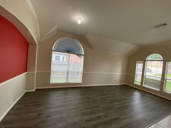 3rd image of 19027 Canyon Royal Dr