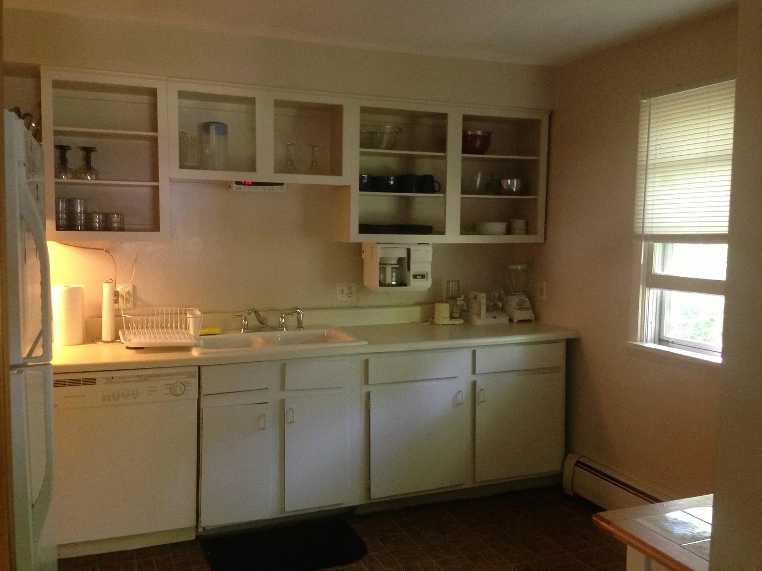 4 bed, 2165 sqft, $605 — Photo 3
