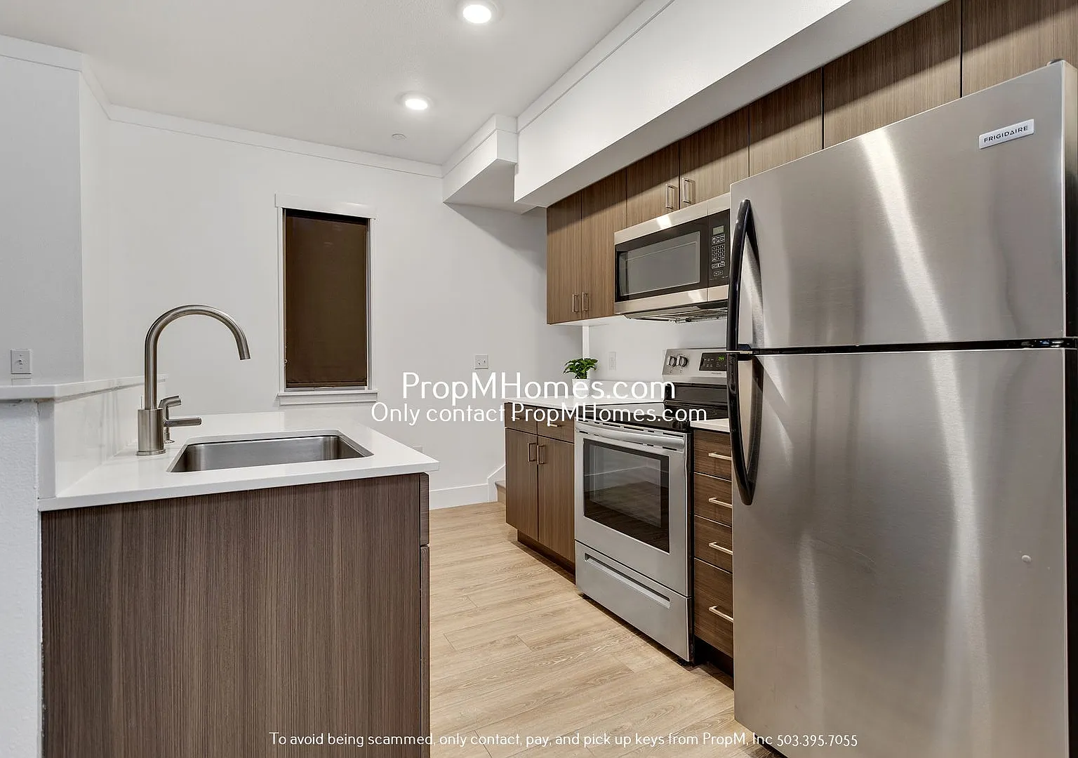 Updated Two Story Unit in SE Quartz Counters + A/C! — Photo 4