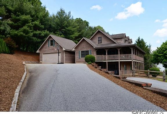 3rd image of 3235 Brightwater Farm Dr