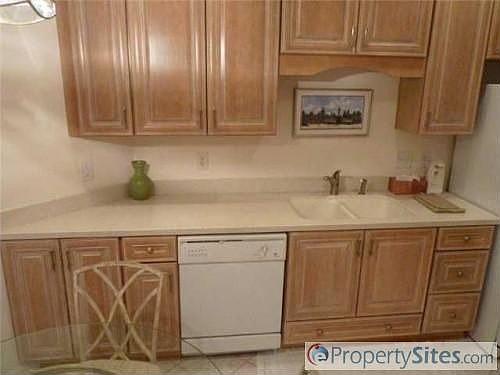 5th image of 20720 Newport Dr