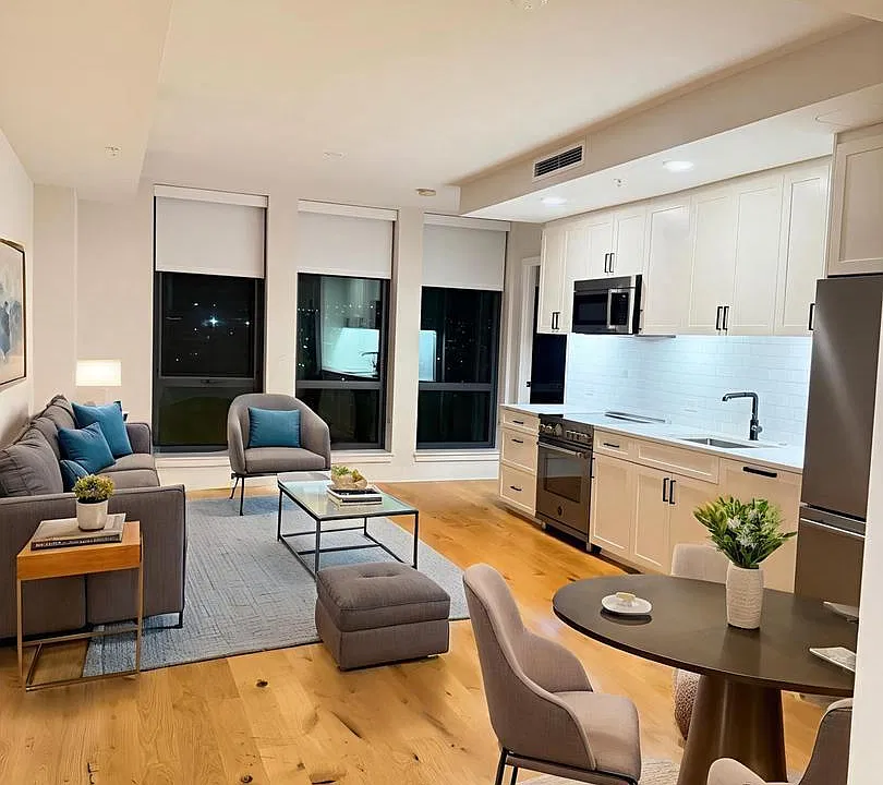 1211 Van St SE #618