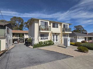 122seen, Monterey, CA 93940