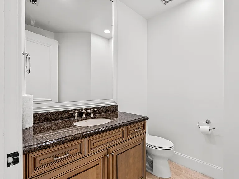 17550 Circle Pond Ct — Photo 35