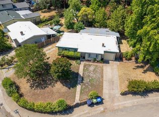 110 Canyon Dr, Ukiah, CA 95482